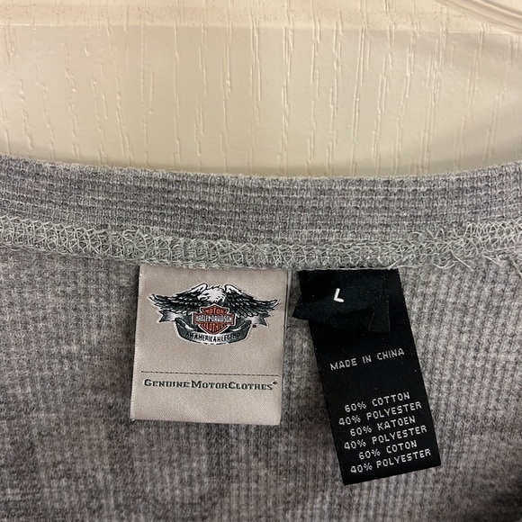 Harley Davidson long sleeve - Picture 2 of 5